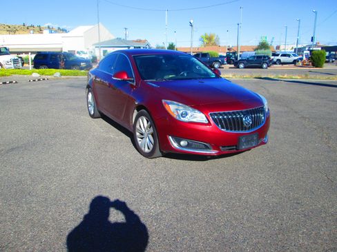Used 2016 Buick Regal AWD image 1