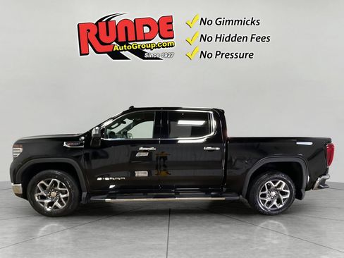 Used 2022 GMC Sierra 1500 SLT w/ SLT Premium Plus Package AWD/4WD image 3