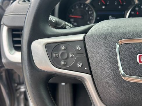 Used 2024 GMC Terrain SLT image 20
