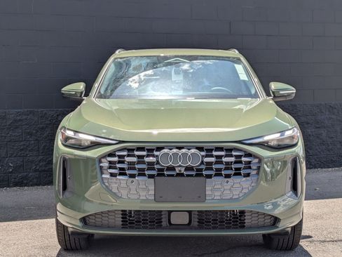 New 2026 Audi Q5 Premium AWD/4WD image 2