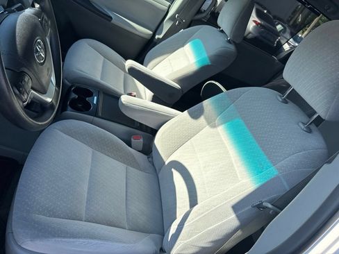 Used 2017 Toyota Sienna LE FWD image 18