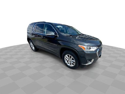 Used 2020 Chevrolet Traverse LT AWD/4WD image 2
