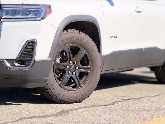 Used 2023 GMC Acadia AT4 w/ Preferred Package AWD/4WD image 2