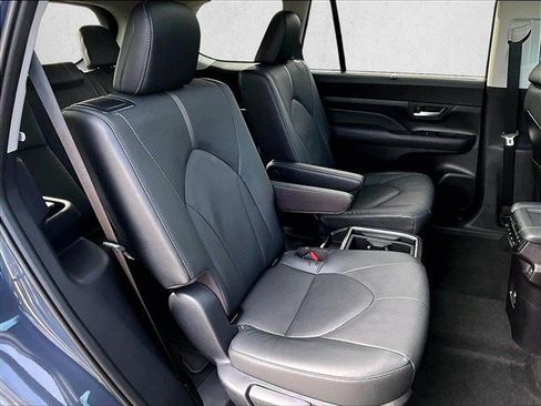 Used 2026 Toyota Grand Highlander AWD image 29