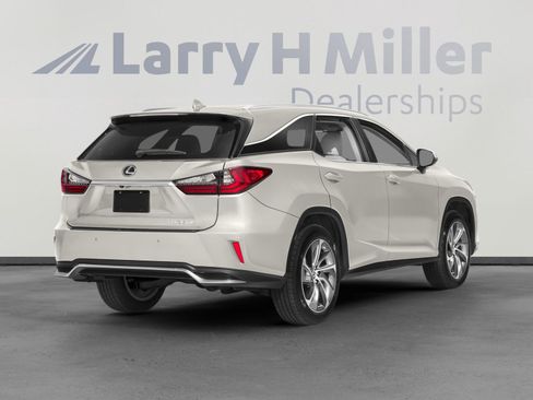 Used 2018 Lexus RX 350L Luxury w/ Accessory Package image 2