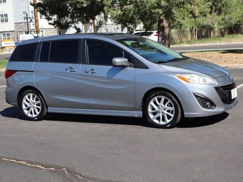 Used 2012 MAZDA MAZDA5 Touring w/ Moonroof & Audio Pkg image 2