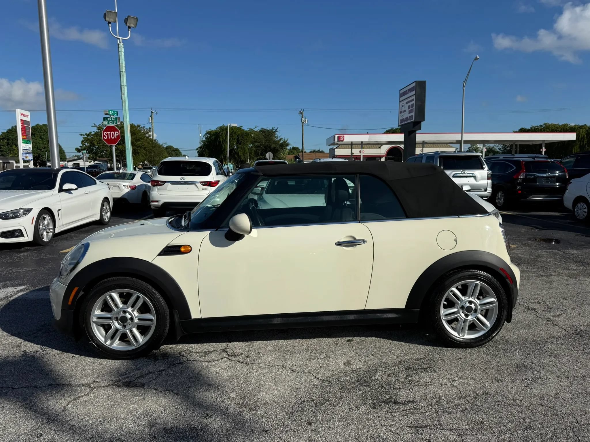 Used 2012 MINI Cooper Convertible FWD image 2