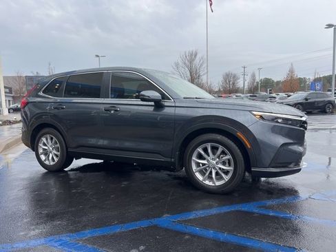Used 2025 Honda CR-V EX image 4