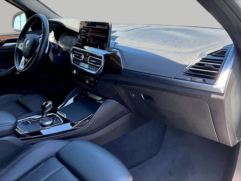 Used 2024 BMW X4 xDrive30i AWD/4WD image 19