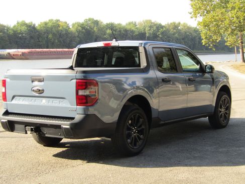 Certified 2024 Ford Maverick XLT w/ XLT Luxury Package image 5