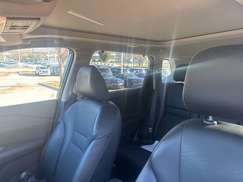 Certified 2022 Nissan Rogue SL w/ SL Premium Package image 9