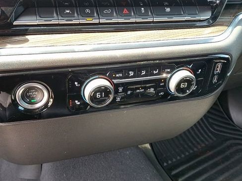 Used 2023 Chevrolet Silverado 1500 LT image 9