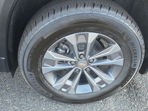 New 2026 Chevrolet Equinox LT w/ Convenience Package II image 6