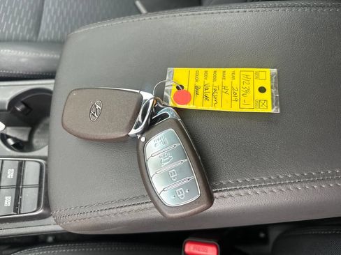Used 2019 Hyundai Tucson Value FWD image 19