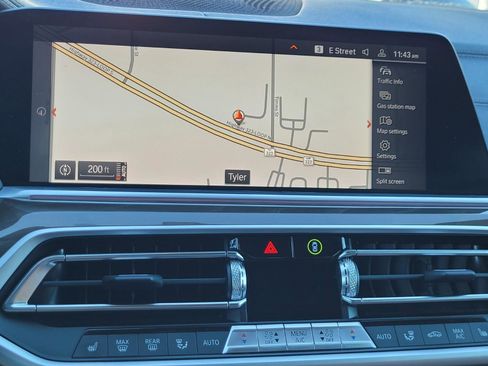 Used 2022 BMW X5 xDrive40i w/ Premium Package image 19