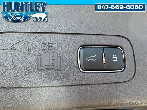 Used 2022 Lincoln Aviator Reserve w/ Equipment Group 201A AWD/4WD image 14
