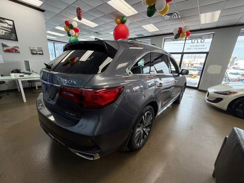 Used 2020 Acura MDX SH-AWD w/Technology Pkg image 12