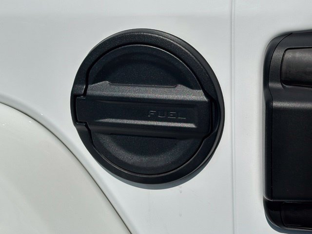 Used 2021 Jeep Wrangler Unlimited Sahara AWD/4WD image 16