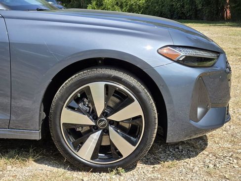 New 2025 Audi A5 2.0T Prestige image 11