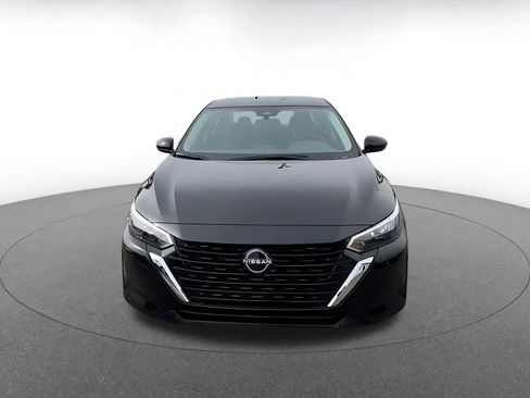 Used 2025 Nissan Sentra S image 4