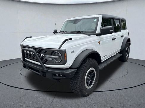 Used 2023 Ford Bronco Badlands AWD/4WD image 7