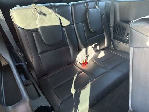 Used 2025 Ford Explorer ST-Line image 17