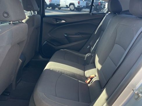 Used 2018 Chevrolet Cruze LS image 28