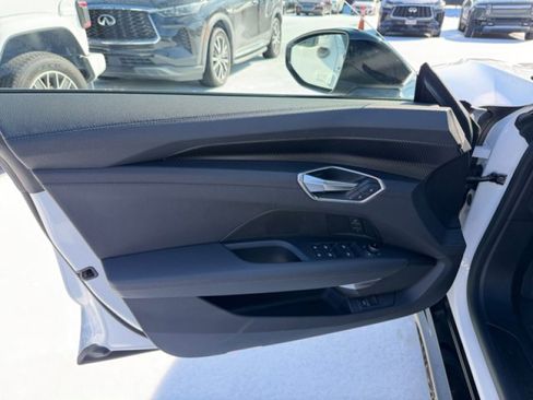 Used 2023 Audi e-tron GT Premium Plus image 21
