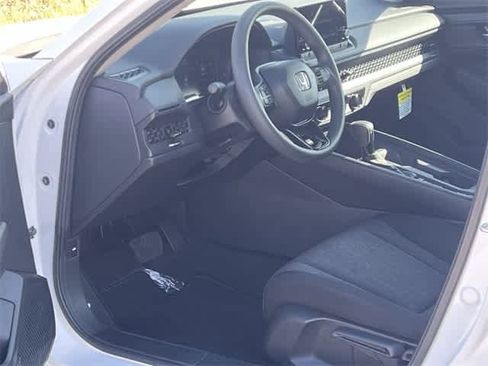Certified 2025 Honda Accord LX image 3