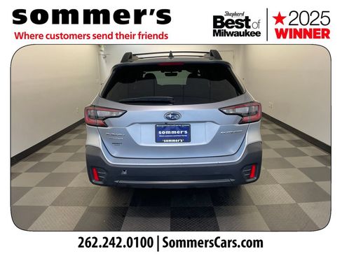 Used 2022 Subaru Outback Premium AWD/4WD image 4