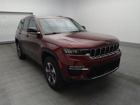 Used 2022 Jeep Grand Cherokee Limited 4xe image 13