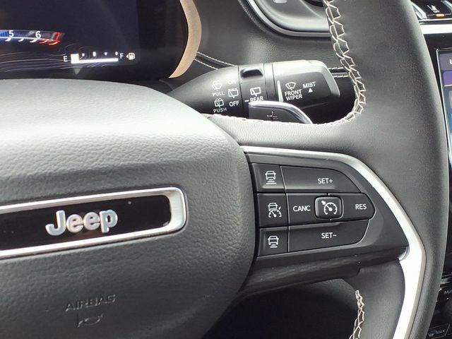 Used 2023 Jeep Grand Cherokee L Laredo w/ Luxury Tech Group I AWD/4WD image 22