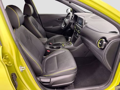 Used 2019 Hyundai Kona Limited AWD/4WD image 18