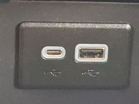 Certified 2023 Buick Envision Preferred w/ Sport Touring Package image 24