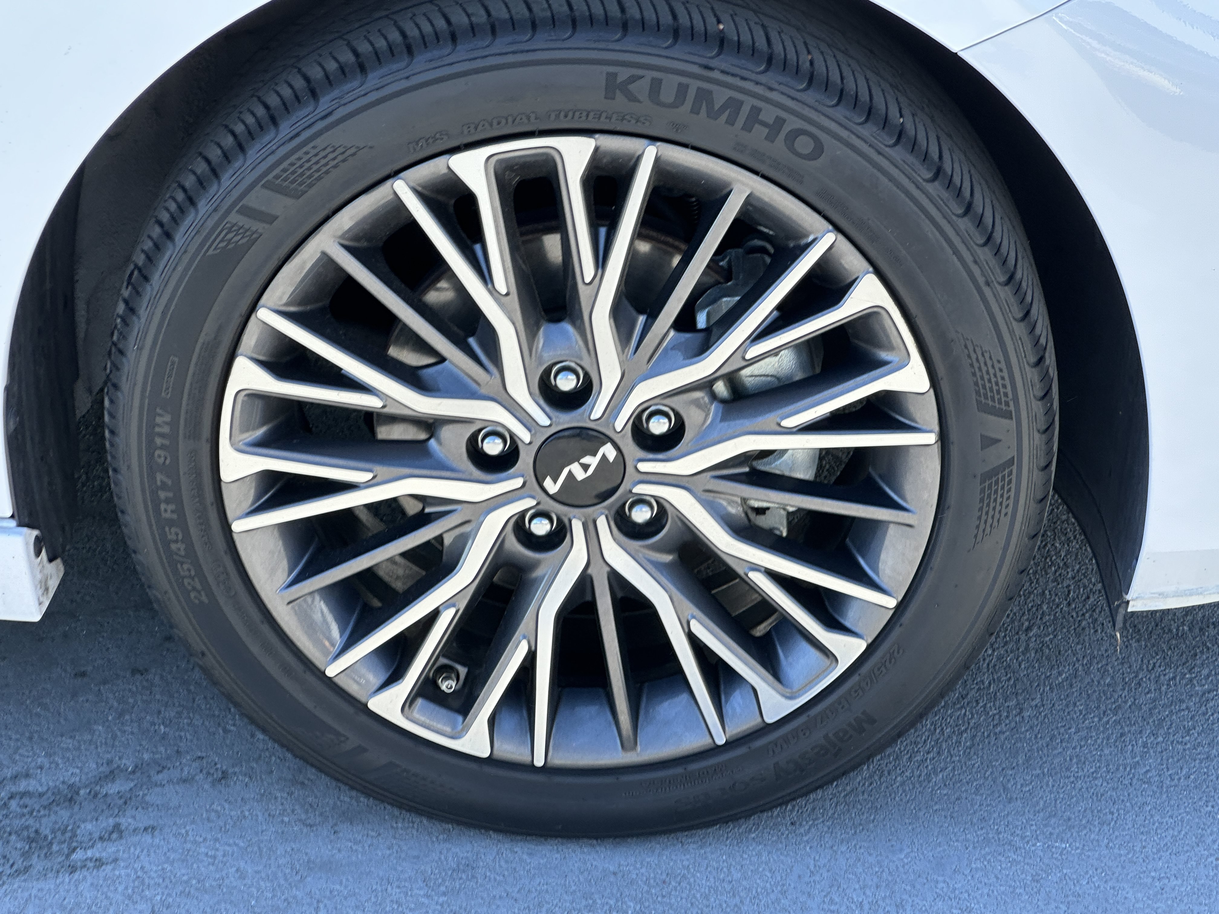 Certified 2022 Kia Forte GT-Line FWD image 14