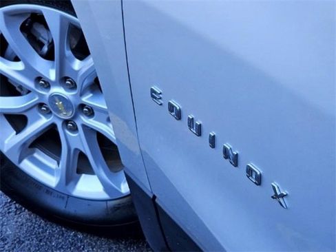 Used 2021 Chevrolet Equinox LT image 17