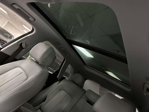 Used 2023 Audi Q5 2.0T Premium w/ Convenience Package image 14