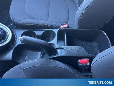 Used 2018 Kia Soul image 30