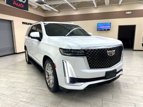 Used 2021 Cadillac Escalade Premium Luxury w/ Driver Assist Tech Package image 5