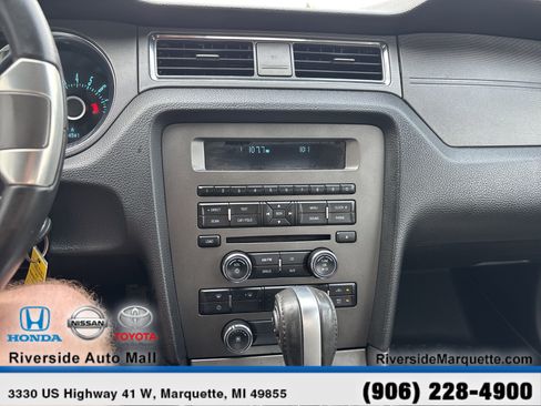 Used 2013 Ford Mustang Coupe image 17