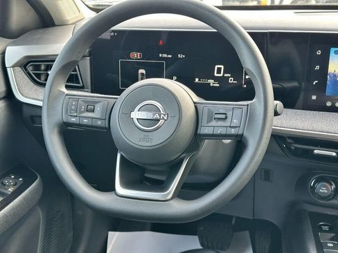 New 2026 Nissan Kicks SV image 6