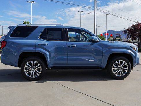 New 2026 Toyota 4Runner Limited AWD/4WD image 9