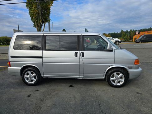 Used 2001 Volkswagen Eurovan GLS image 8