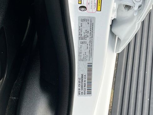 Certified 2022 RAM 1500 Limited w/ Body Color Bumper Group image 30