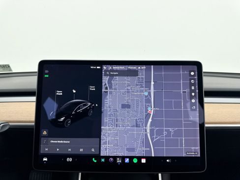 Used 2020 Tesla Model 3 Standard Range Plus RWD image 22