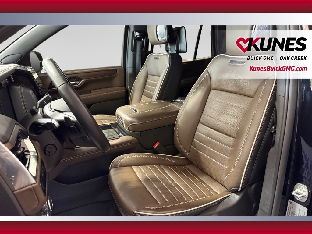 Used 2025 GMC Yukon Denali Ultimate w/ LPO, Floor Liner Package AWD/4WD image 23
