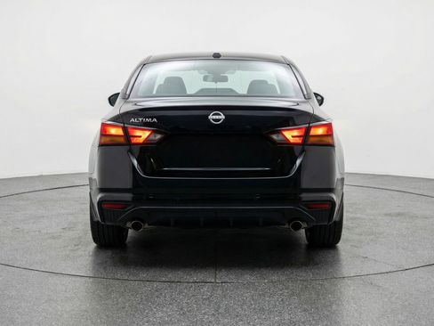 Used 2025 Nissan Altima 2.5 SV image 7