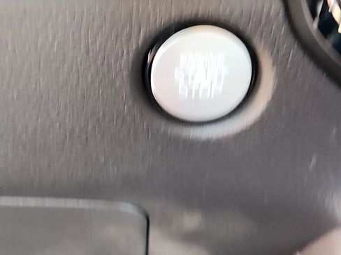 New 2026 Kia Carnival SX FWD image 15