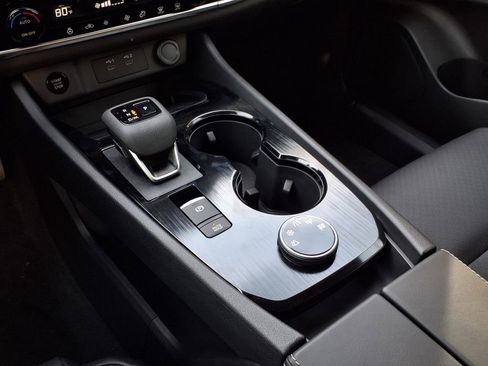 New 2026 Nissan Rogue SV image 12