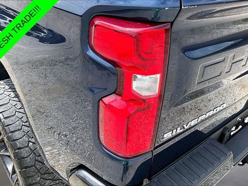 Used 2022 Chevrolet Silverado 1500 LT Trail Boss w/ Convenience Package II AWD/4WD image 23